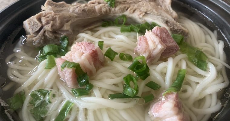 Pork Sparerib Noodle Soup (Clear Broth) (清炖排骨面)