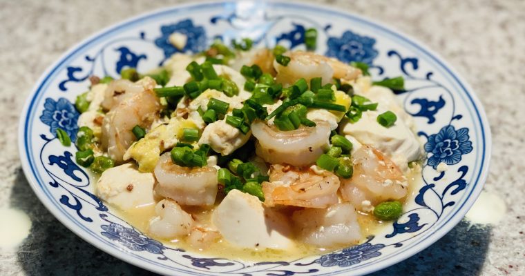 Shanghainese Tofu with Shrimp (虾仁豆腐)